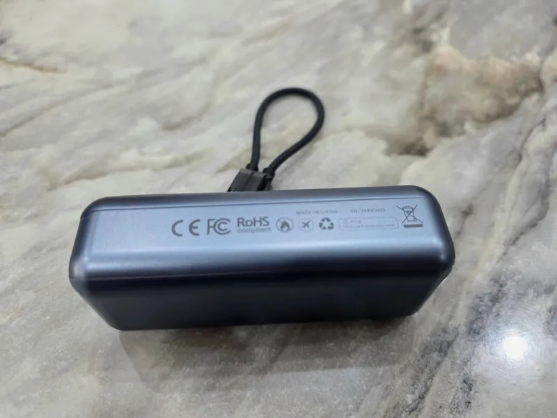 Review sạc dự phòng siêu nhỏ gọn - 4